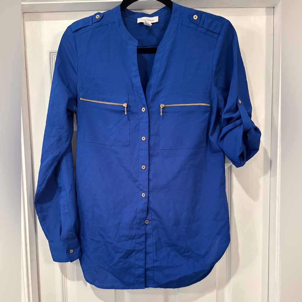 2 for $30! Women’s size small blouse Calvin Klein Blue Blouse Gold Accents